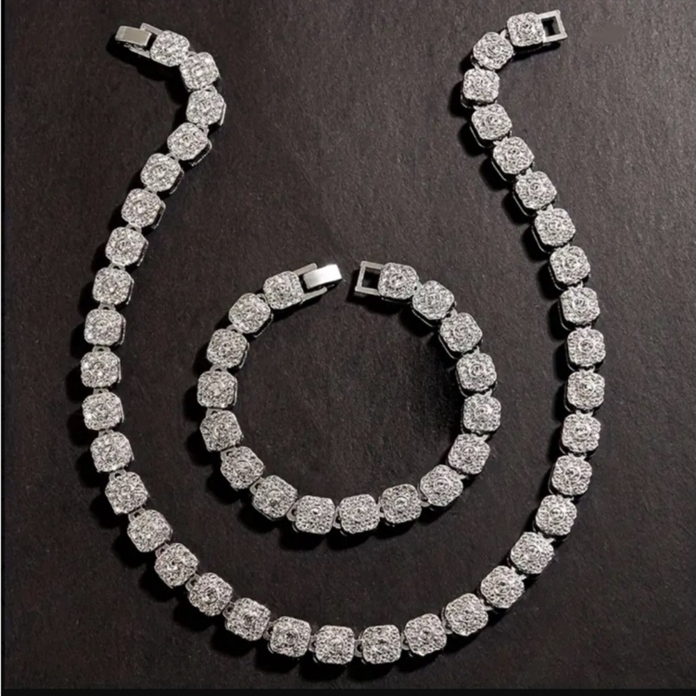 Necklace Set